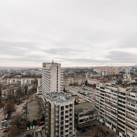 Main Street Sky House Apartments 基希讷乌 外观 照片
