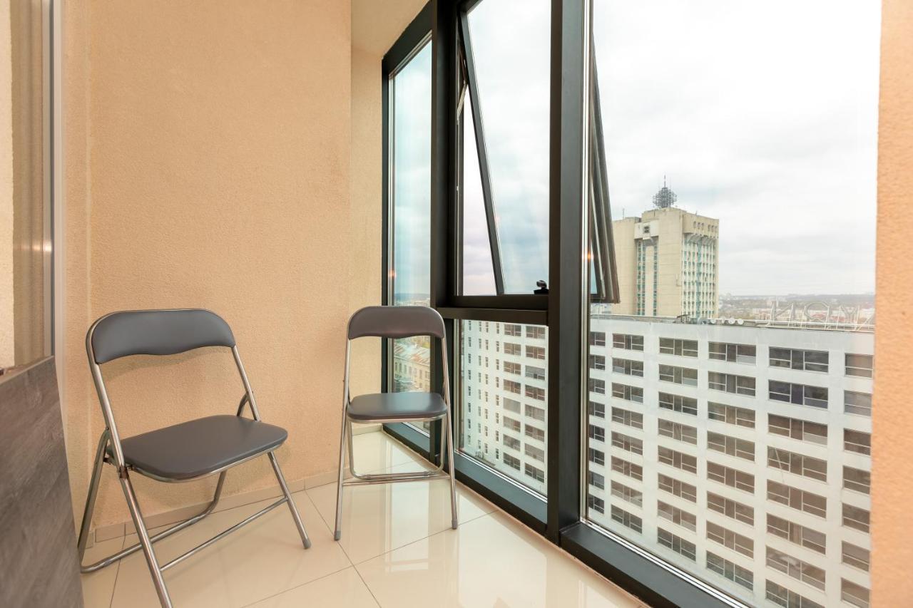 Main Street Sky House Apartments 基希讷乌 外观 照片