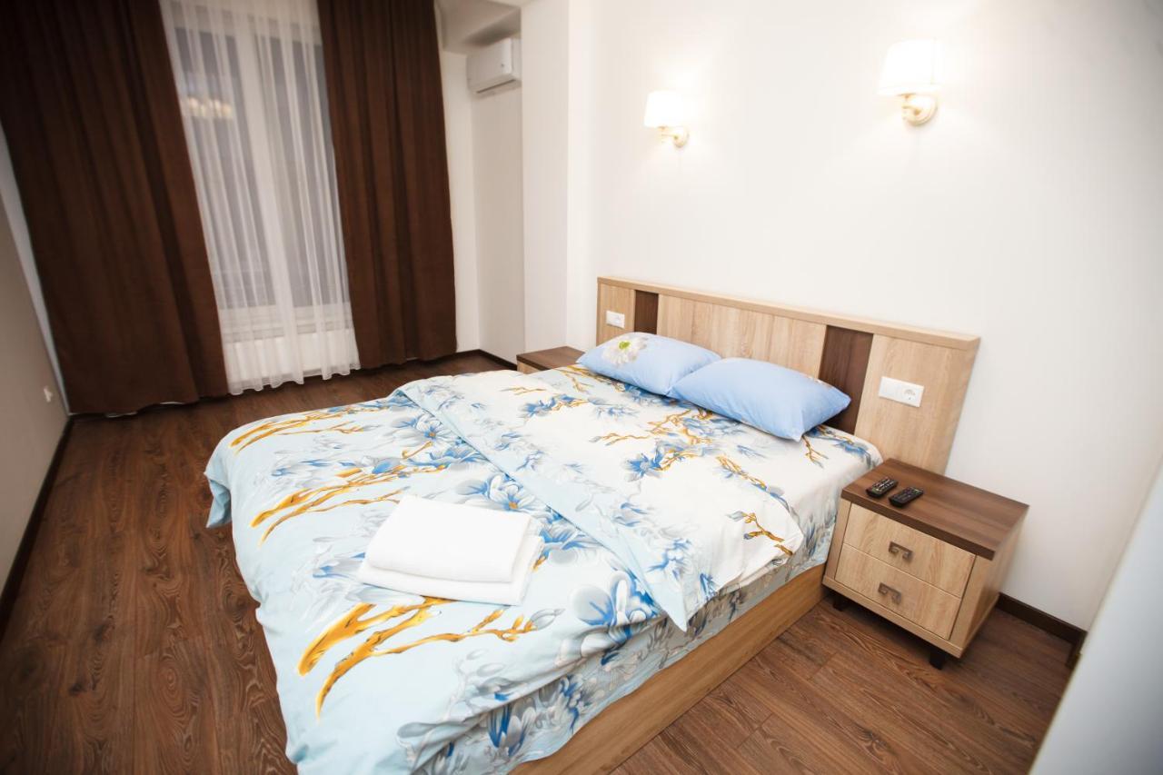 Main Street Sky House Apartments 基希讷乌 外观 照片