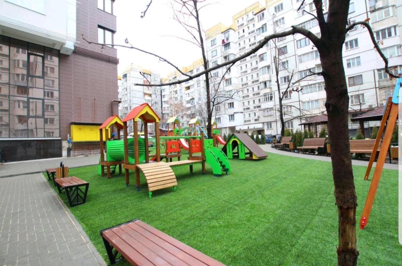 Main Street Sky House Apartments 基希讷乌 外观 照片